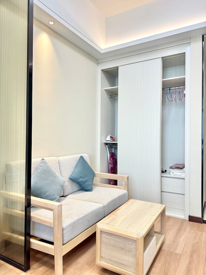 Modern Condo W/ Pool & Gym - 10th Floor - Vientiane