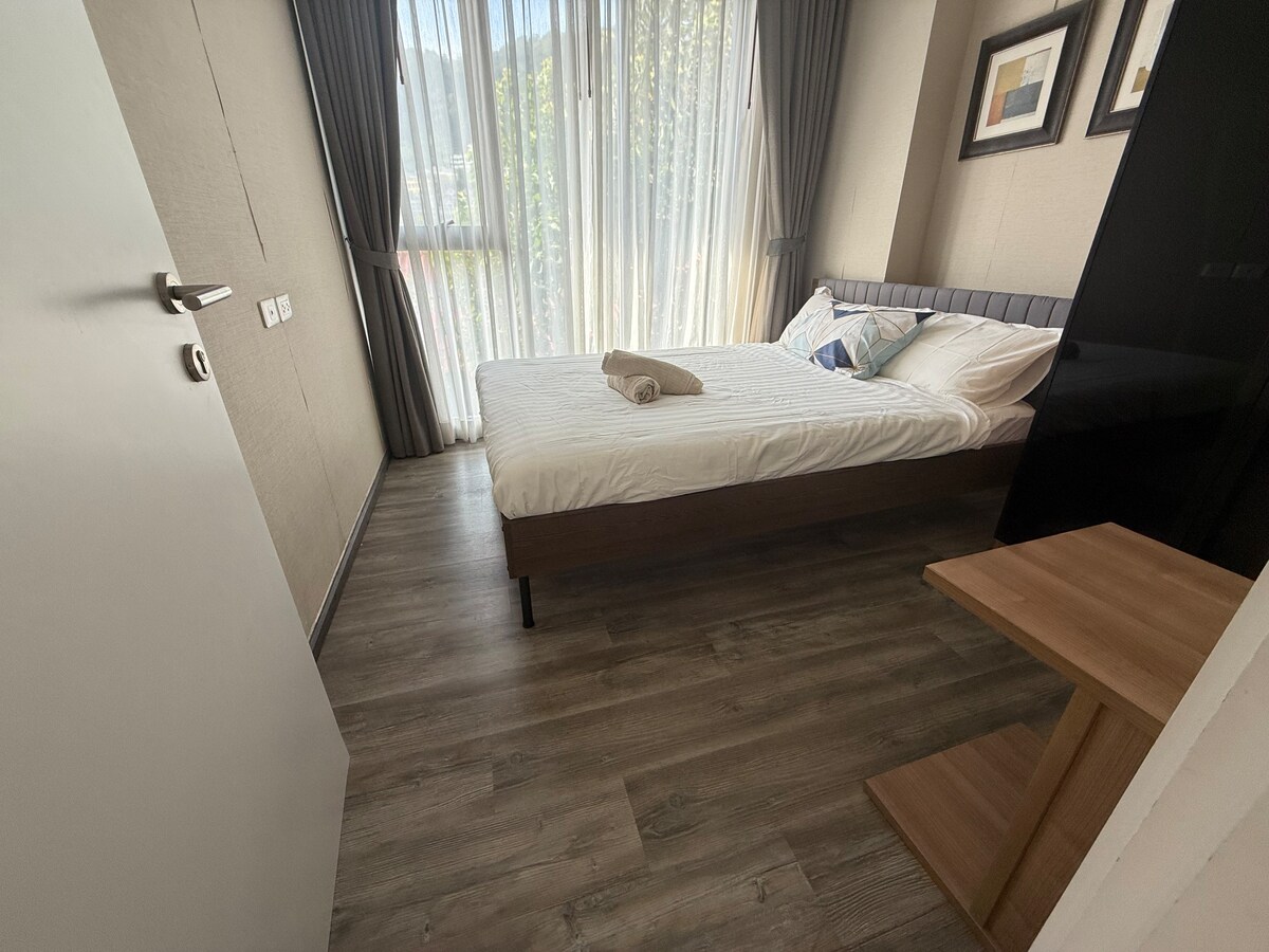 Спална соба 2  - брачен кревет (широк 150-179 см) за 2 лица 