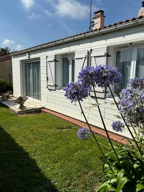 House close to all amenities 6 people