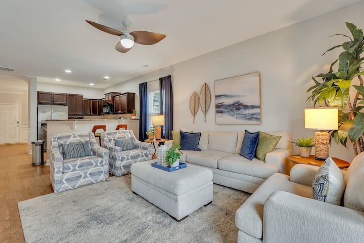 Savannah Celebration Spot – Pool & Relaxation - Savannah, GA