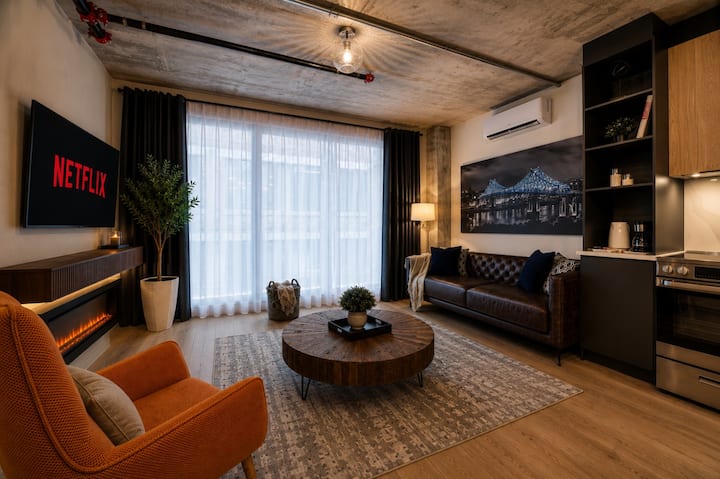 Modern 2br Suite  Old Montreal  B3 - Brossard