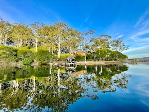 Old Oyster Farm @ Wonboyn Lake, with private jetty