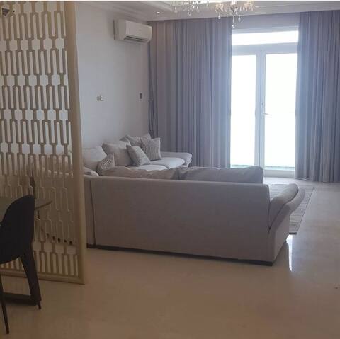 4-room apartment with direct sea view
