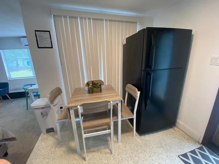 Hollingsworth Studio 2 In Lakeland - Lakeland, FL