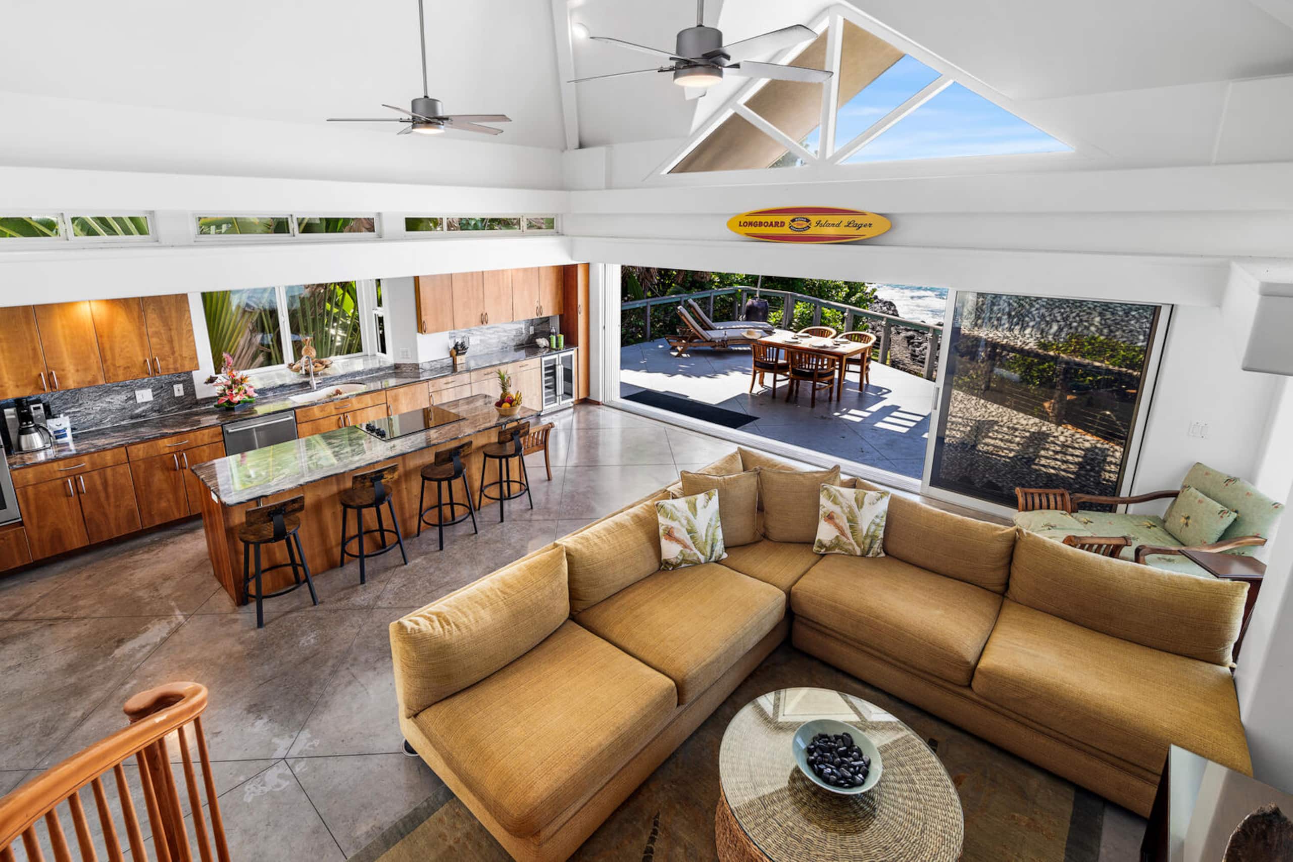 Home in Kailua-Kona · ★4.85 · 2 bedrooms · 3 beds · 2.5 baths - Image 10