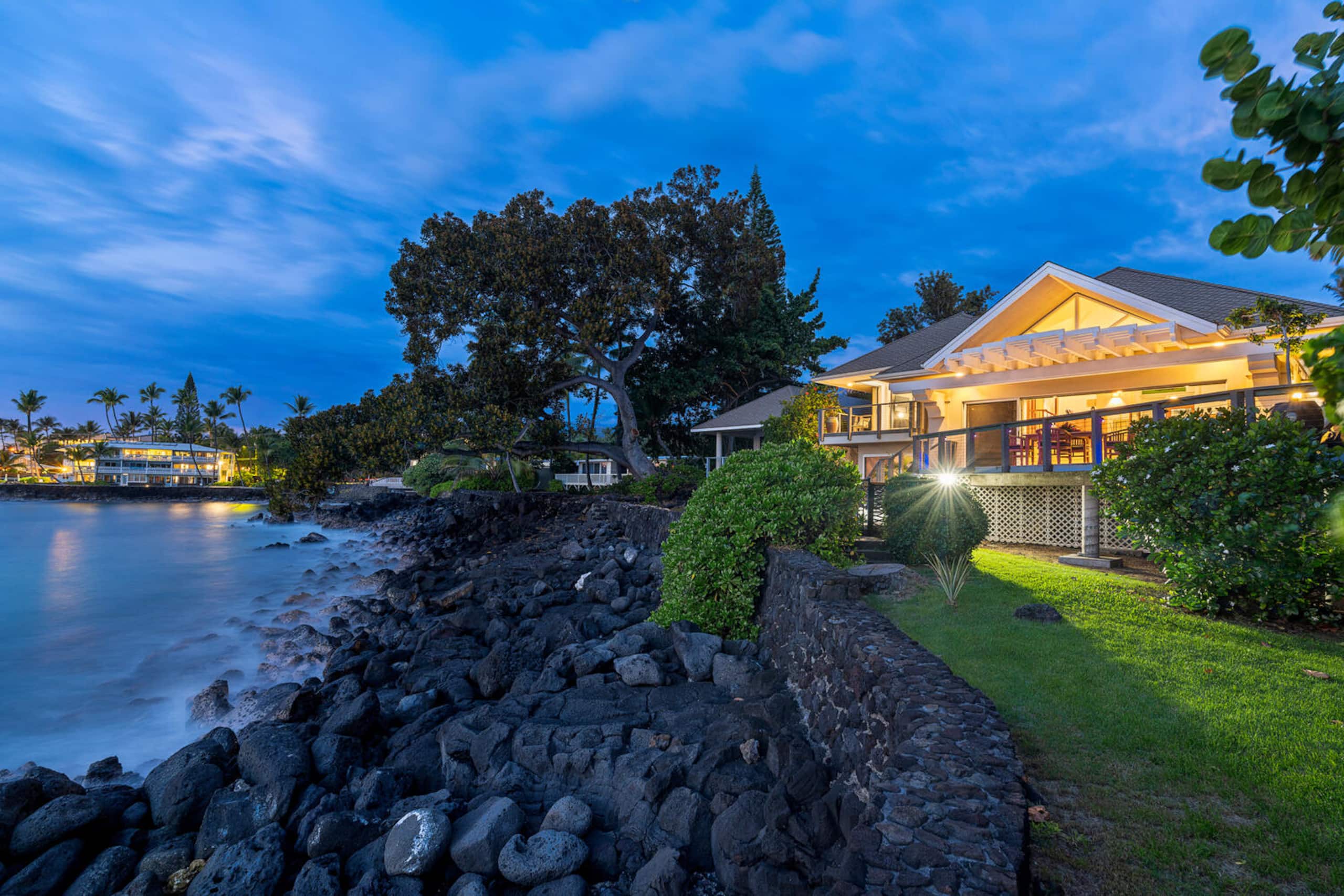 Home in Kailua-Kona · ★4.85 · 2 bedrooms · 3 beds · 2.5 baths - Image 45