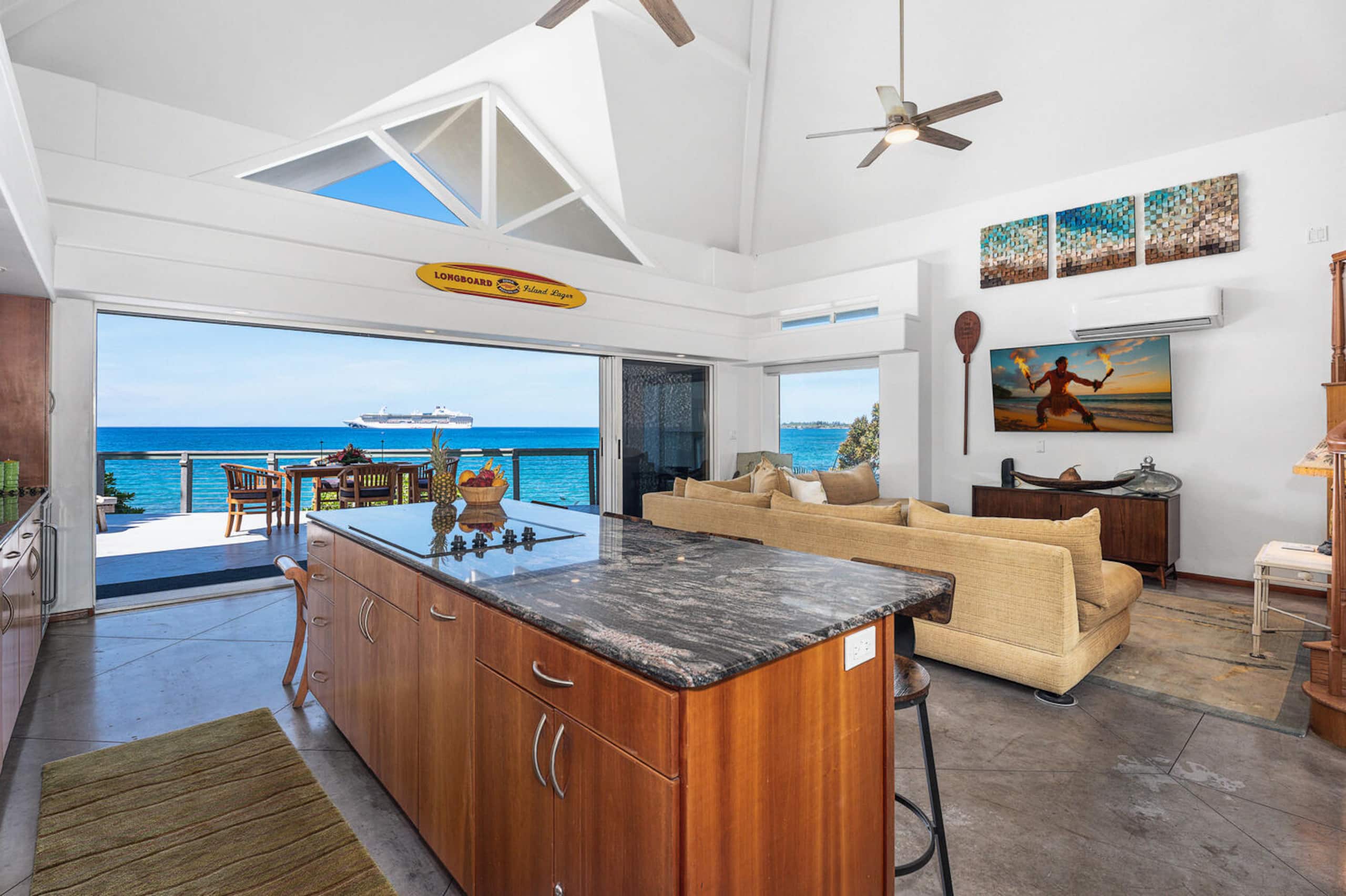 Home in Kailua-Kona · ★4.85 · 2 bedrooms · 3 beds · 2.5 baths - Image 12