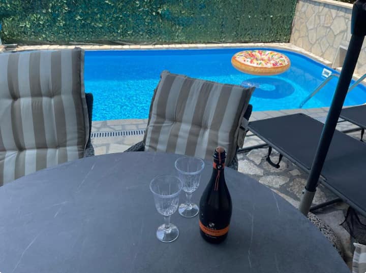 App Rebecca - Private Pool - Novigrad