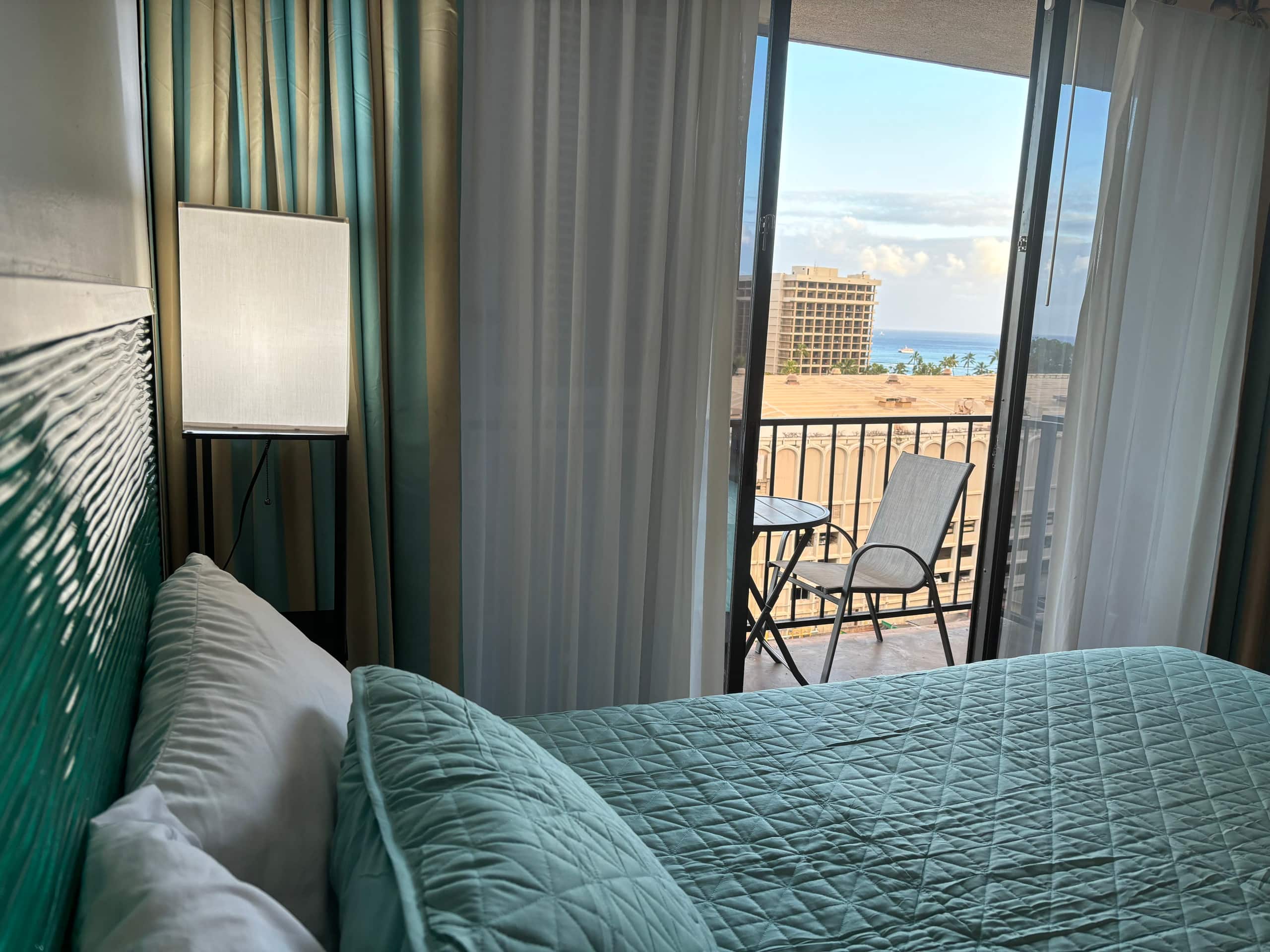 Condo in Honolulu · ★4.63 · Studio · 2 beds · 1 shared bath - Image 14