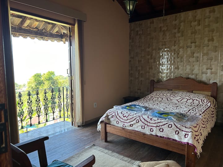 Ოთახი ლამაზი ხედით