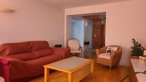 Top Airbnb: Spacious and warm downtown apartment in Saint Claude