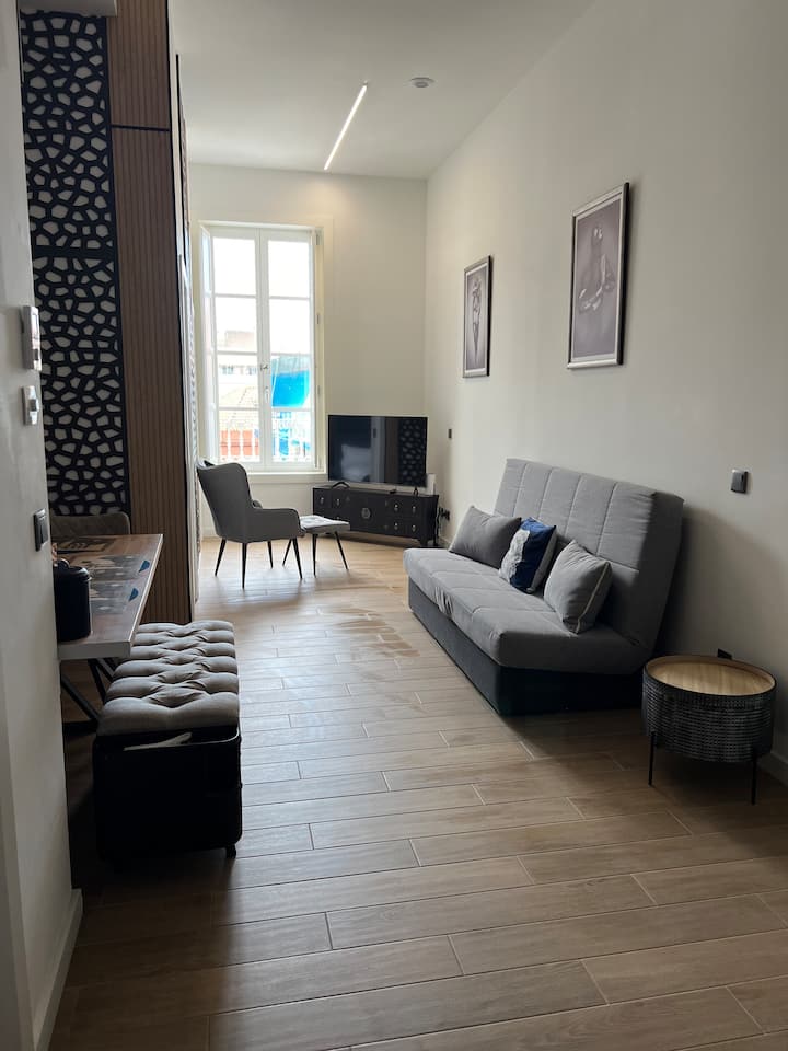 Luxury Apartment In Building 2023, Brand New - Vigo