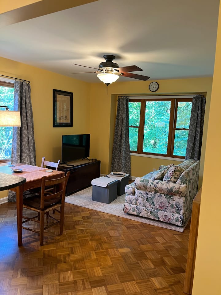 Guest House Retreat - Johnson City, TN