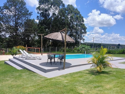 Farm 15 minutes from Brotas (Beach Tennis, Wi-Fi)