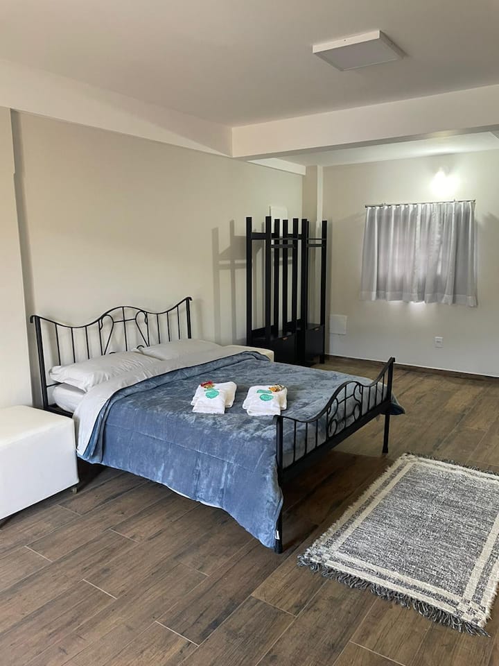 Se agregó una cama queen más a esta habitación 