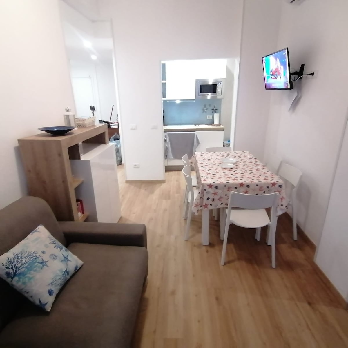Popular Airbnb listing: Sea air in Pietra Ligure