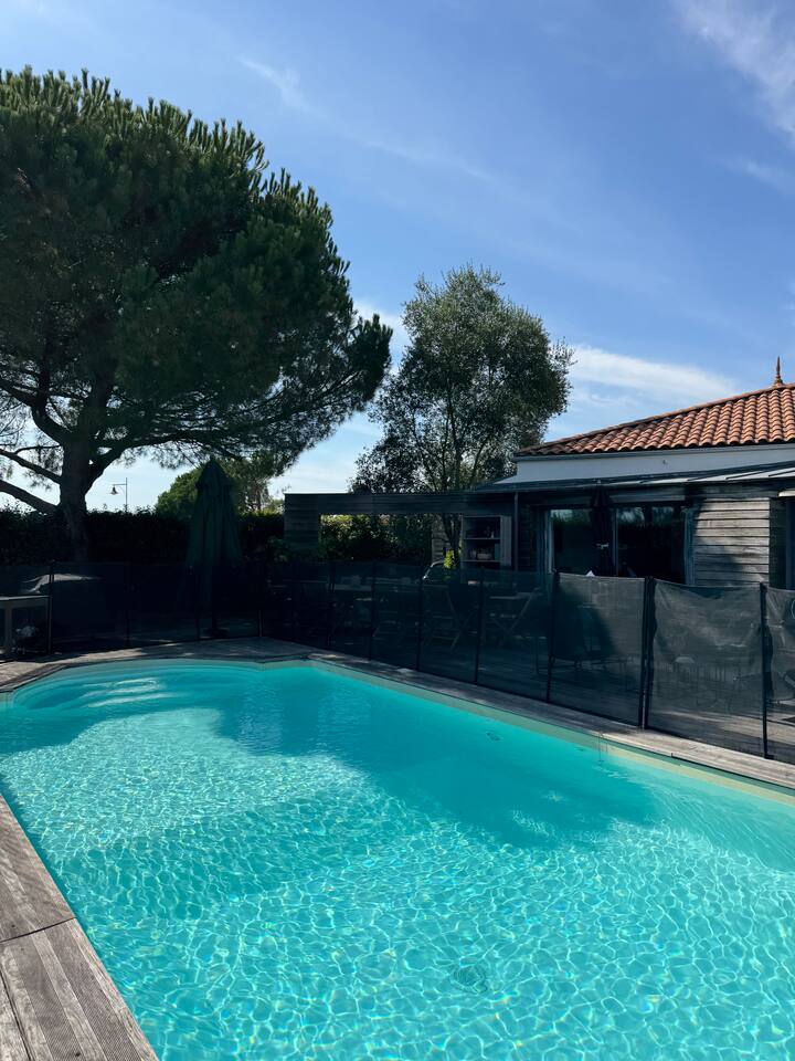 Villa Grande Piscine Et Jacuzzi 12 Pers Calme - Cholet
