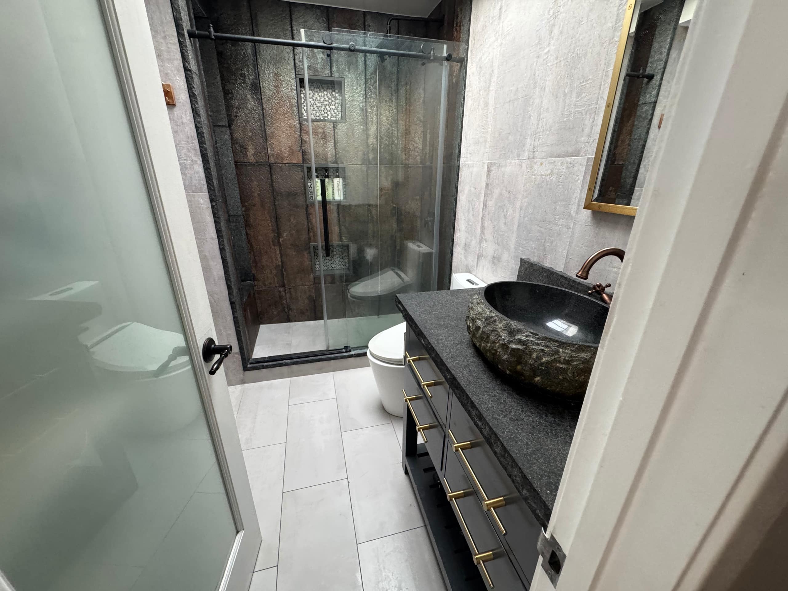 Home in San Francisco · ★4.88 · 4 bedrooms · 6 beds · 3 baths - Image 63