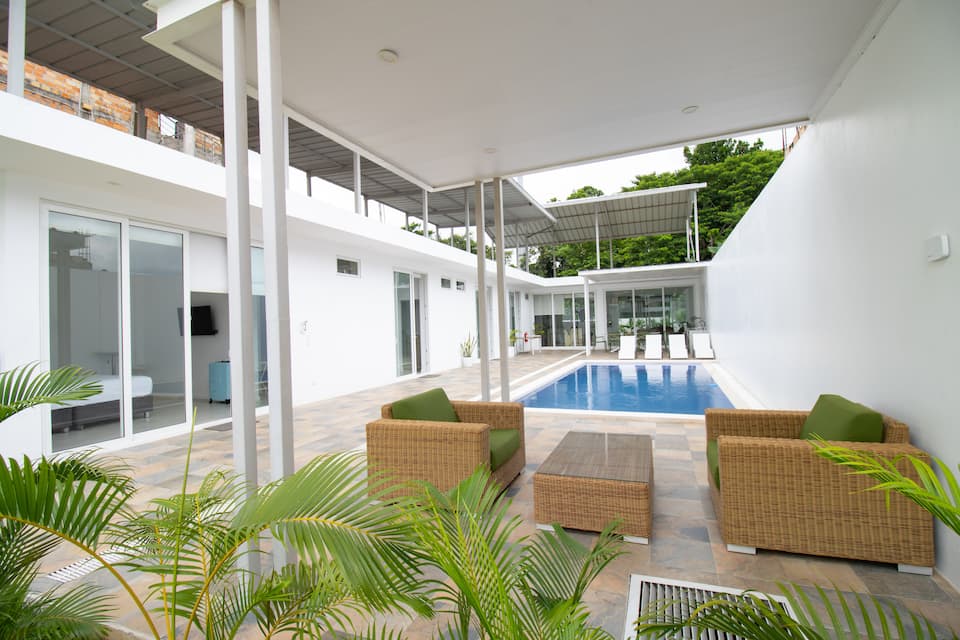 Top-earning Airbnb listing in La Banda de Shilcayo, 4 bedrooms