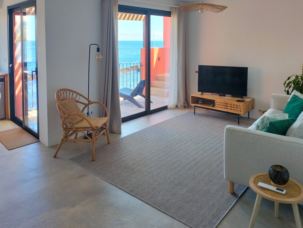 Imóvel de sucesso: Terreiro Ocean House - Unique Seaside Escape em Rosto Do Cão (São Roque)
