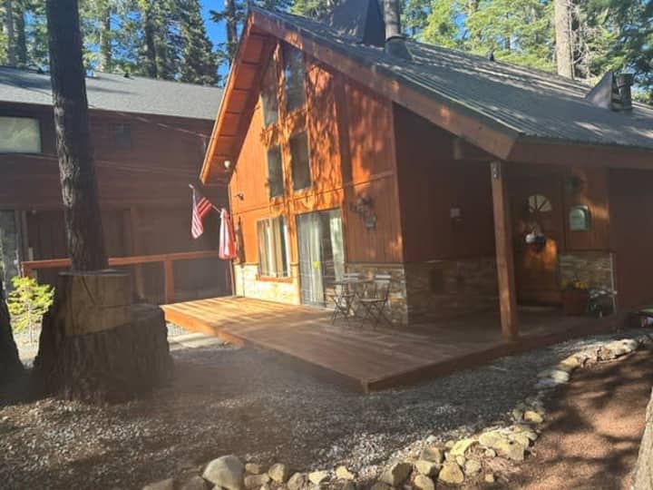 Relax At Rustic Tahoe Charm | Minutes To Lake - Tahoma, CA