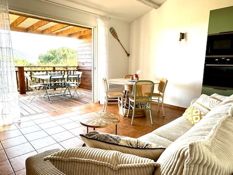 Successful Airbnb property: Santa Giulia 3* Villa, sea view, 200 meters from the beach in Porto Vecchio