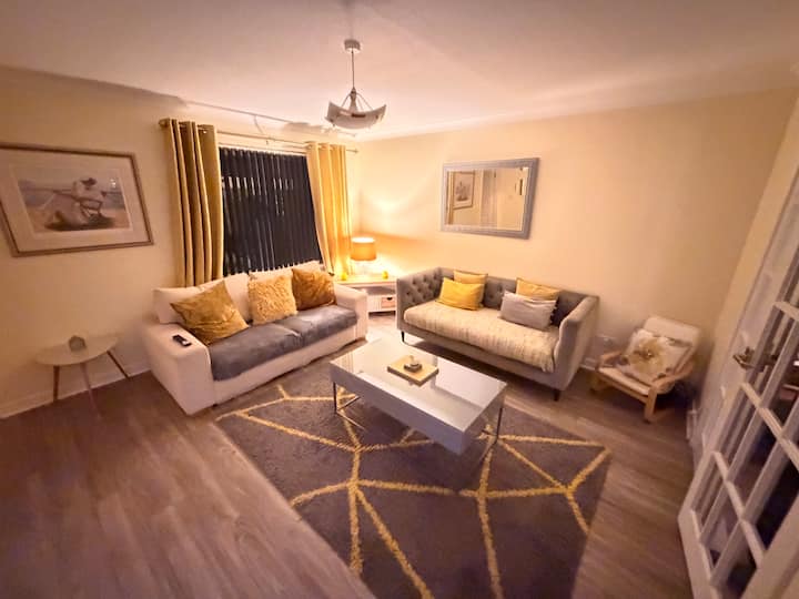 Villa In The Village - Glasgow Airport (GLA)
