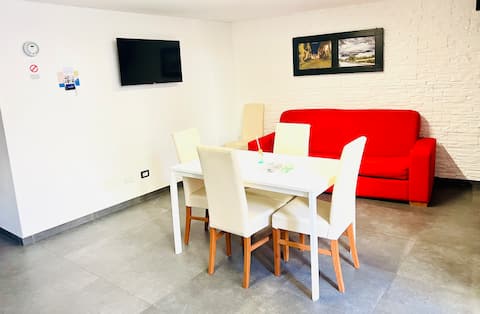 Popular Airbnb listing: Sweet Life Holiday Home "I Nacatuli" in Lipari