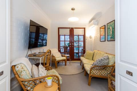 Top Airbnb: Ultra convenient location #1 in Surry Hills