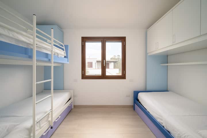 4 kreveta u sobi s klima-uređajem 