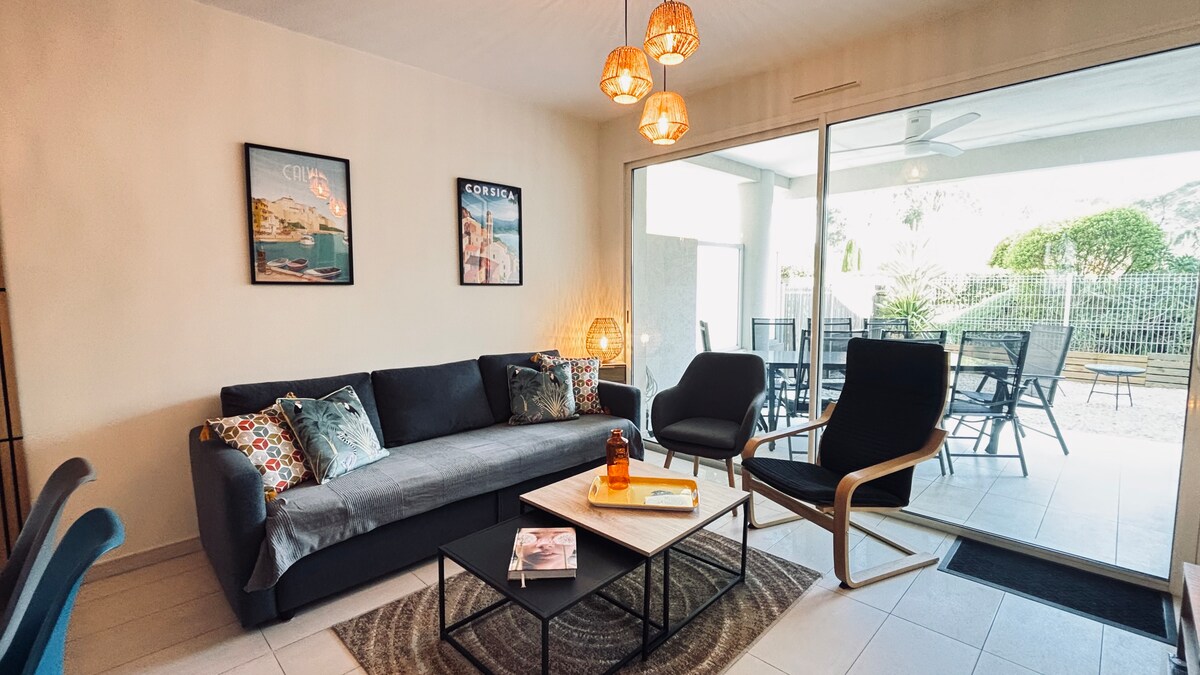 Annonce Airbnb populaire: Beautiful apartment 200 m from the beach à Calvi