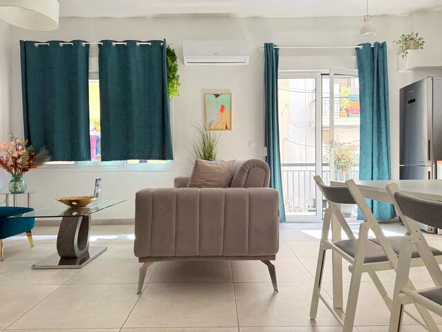 P&P | Entire Private Building • Rooftop Jacuzzi gallery image 4