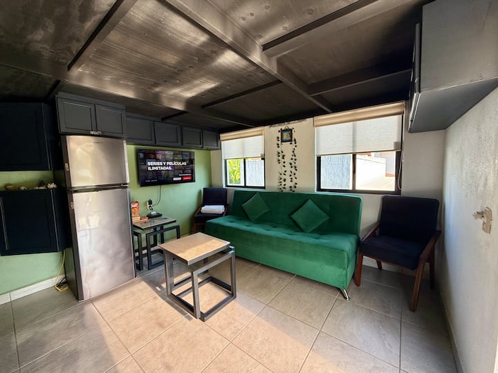 Two Blocks From Beach Mini-loft - Manzanillo