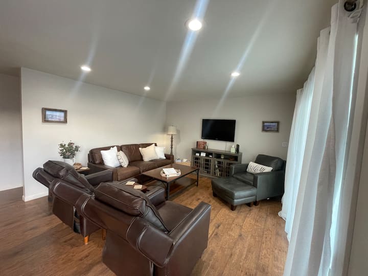 Elliot’s Escape - Prescott Valley, AZ