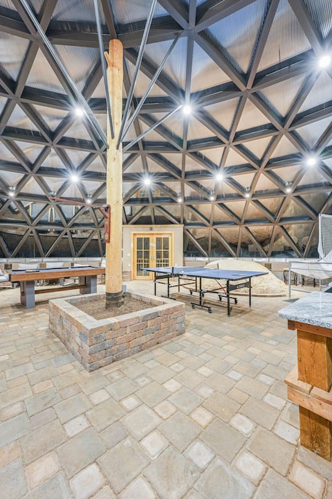 Kutsu Point 40 Acres | Dome | Hot Tub | Epic Views