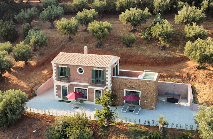 Small Exclusive Retreat