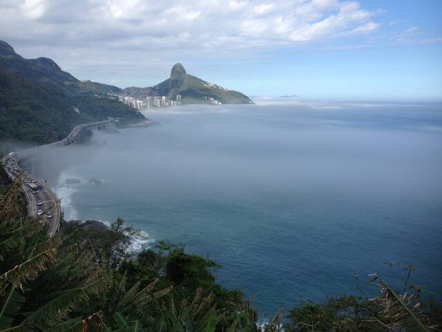 Disponível Bela Mansão em Frente Mar no Joá – 6 St gallery image 3