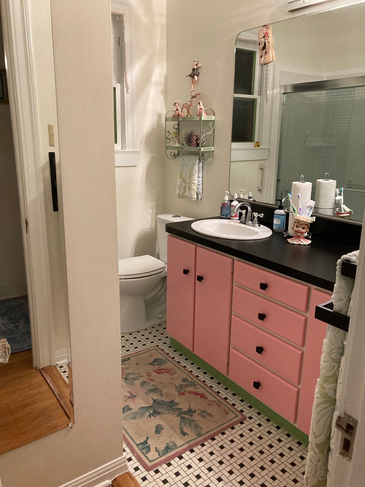 Charming Retro SOCO 2 Bedroom House