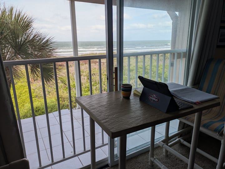 I Dream Of Cocoa Beach Condo With An Ocean View! - Merritt Island, FL