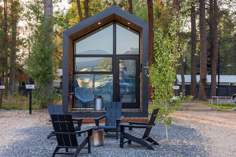 *ALL-NEW* Tiny Meets Luxury (Cabin 3)