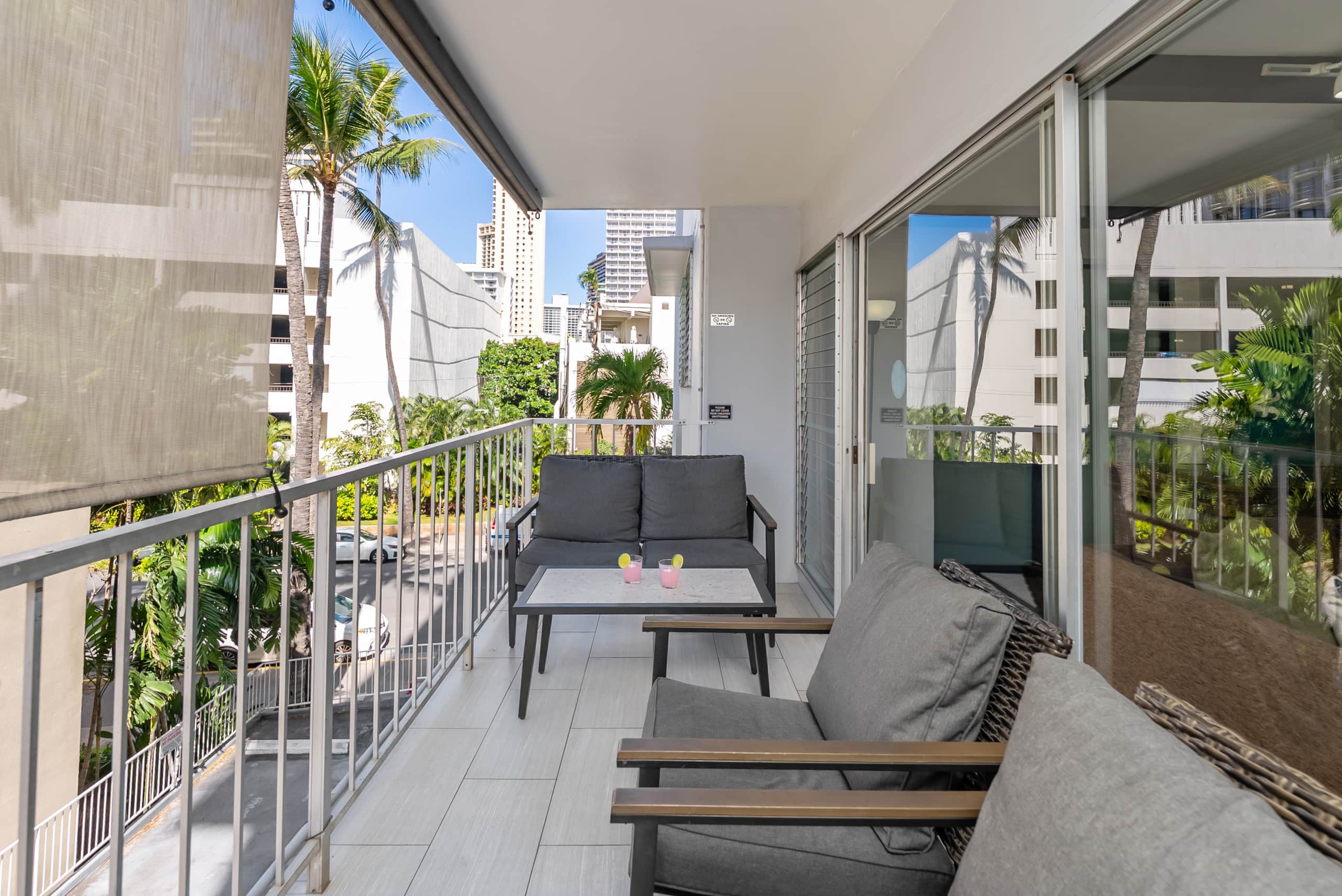 Oh-So-Close to Waikiki Beach Condo - Image 38