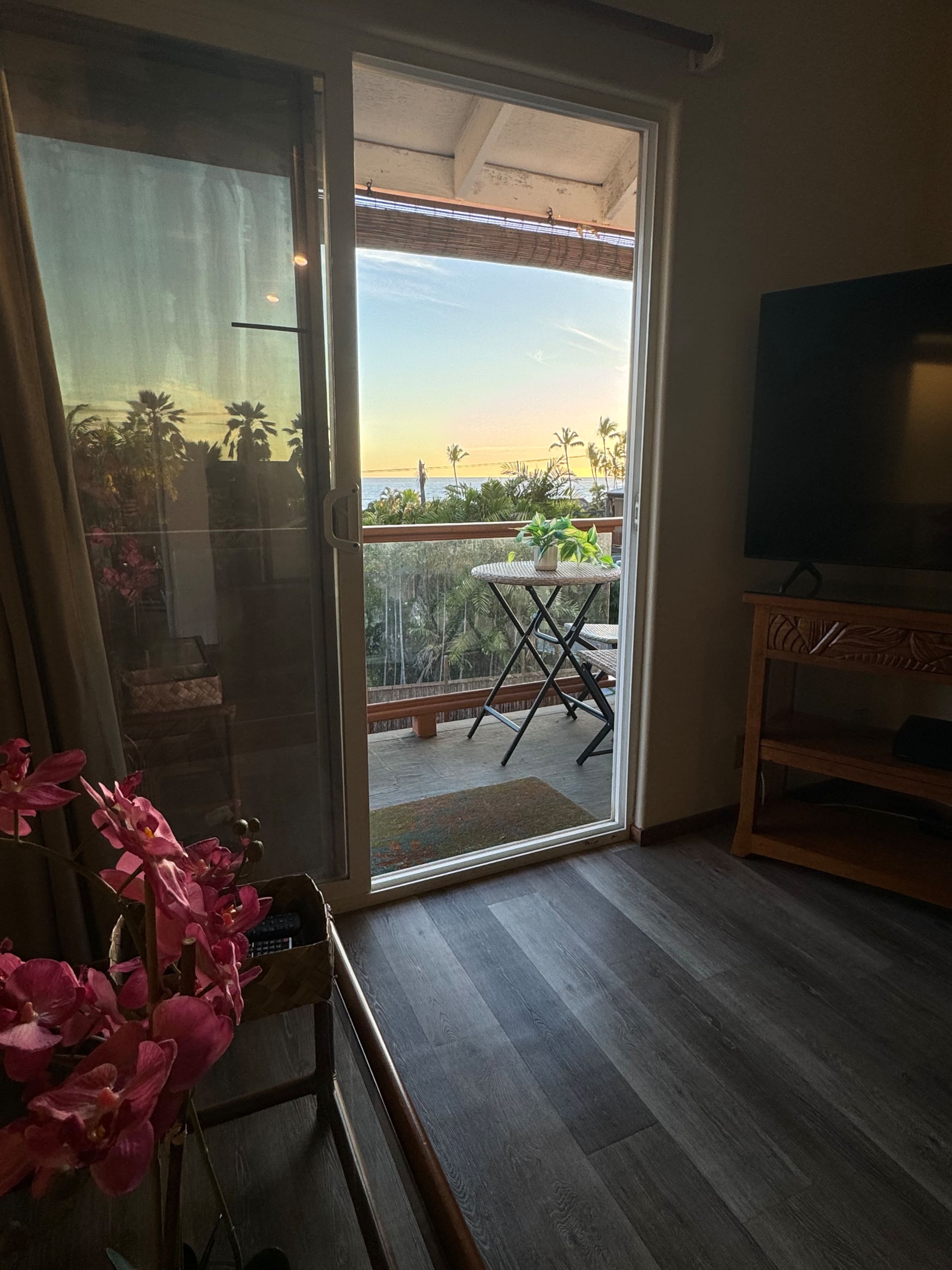 One bedroom w/ocean view in Kona-N - Photo 4