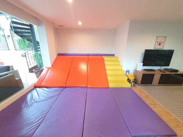 Lavish Luxe 2-Bedroom Suite Balcony Thonglor gallery image 5