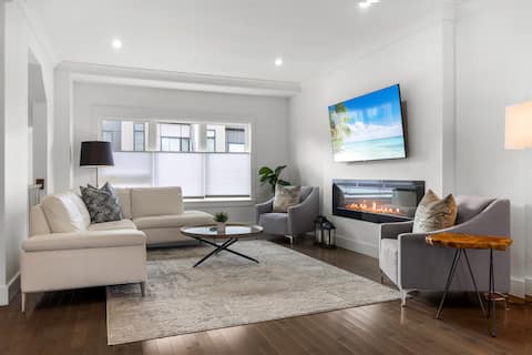 Top Airbnb: Luxury 3 BR Townhouse in Rockingham Halifax in Rockingham