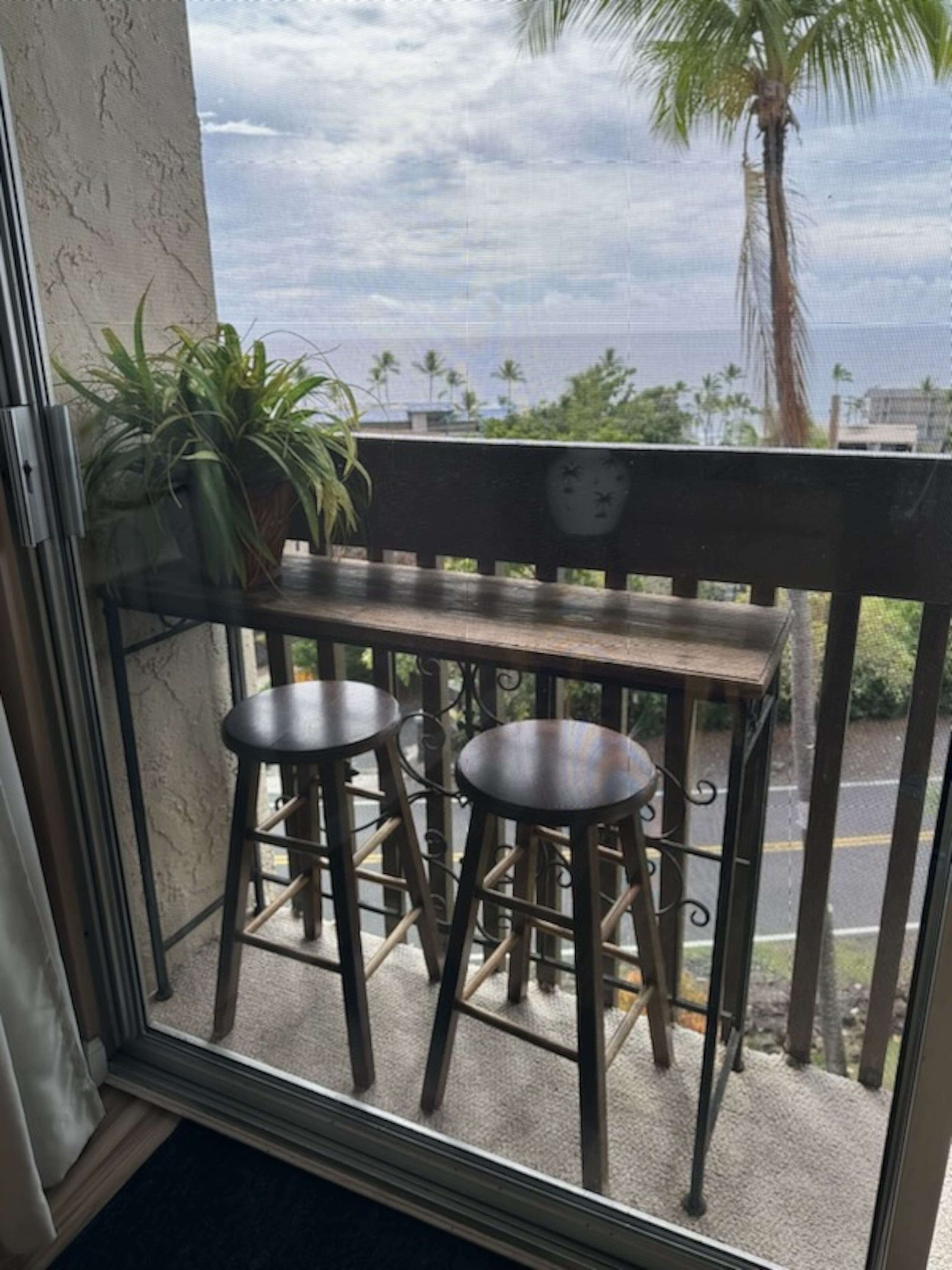 Condo in Kailua-Kona · ★4.89 · 1 bedroom · 2 beds · 1 private bath - Image 4