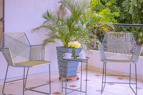 Apartment with terrace, air conditioning, parking, fast WiFi