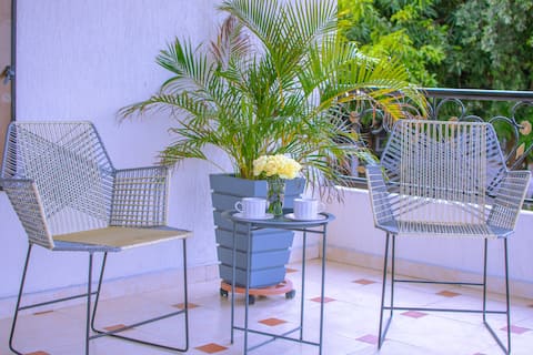 Apartment with terrace, air conditioning, parking, fast WiFi