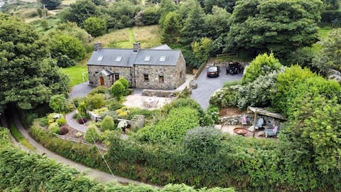 Rural cottage with stunning views