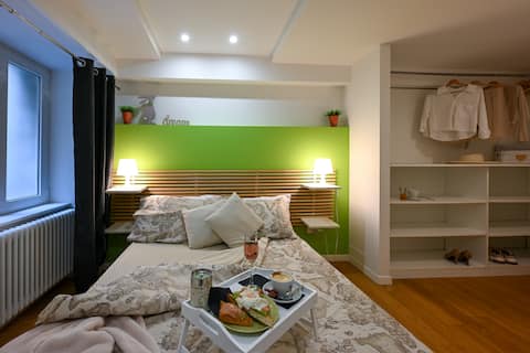 Alice's Den - Apartment