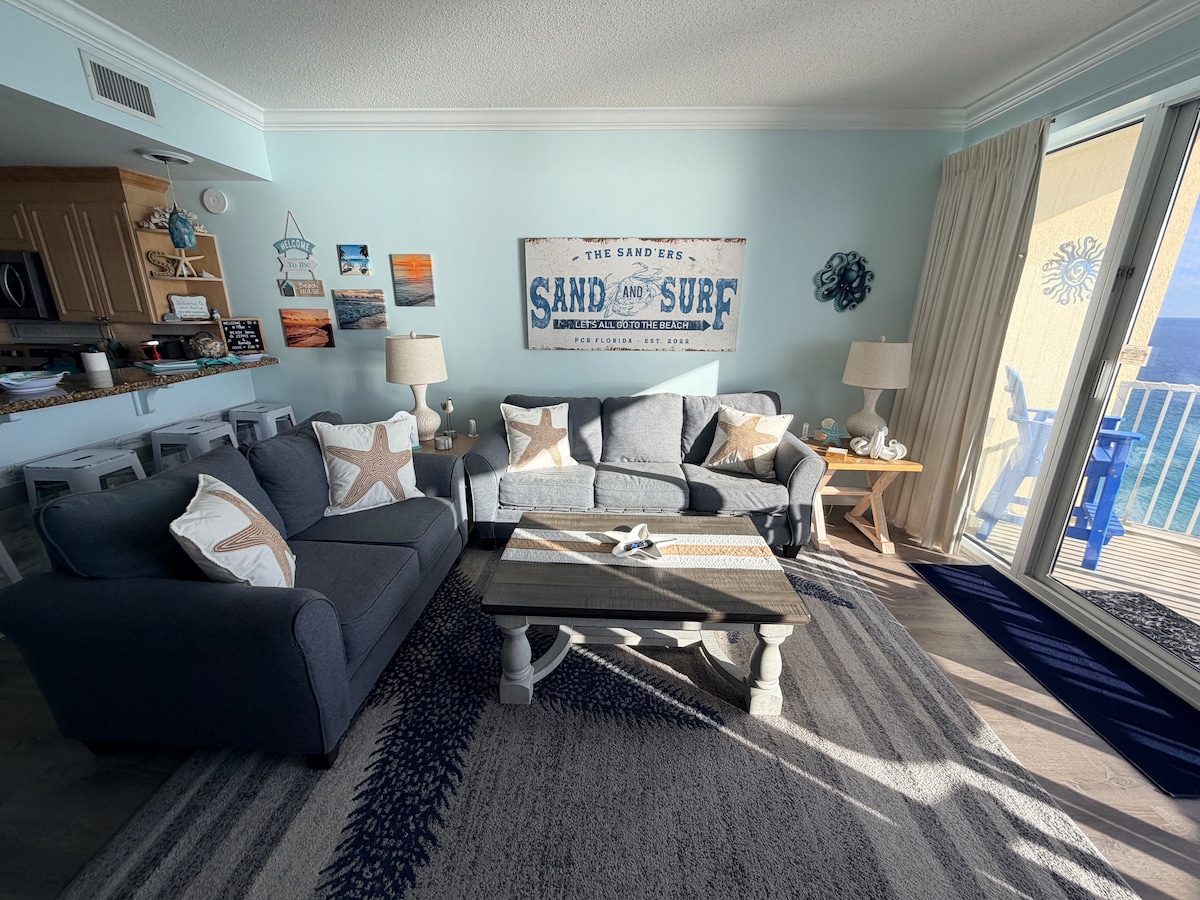 Top Airbnb: Beautiful Beach Front Condo in PCB *Owner Managed in Panama City / Panama City Beach
